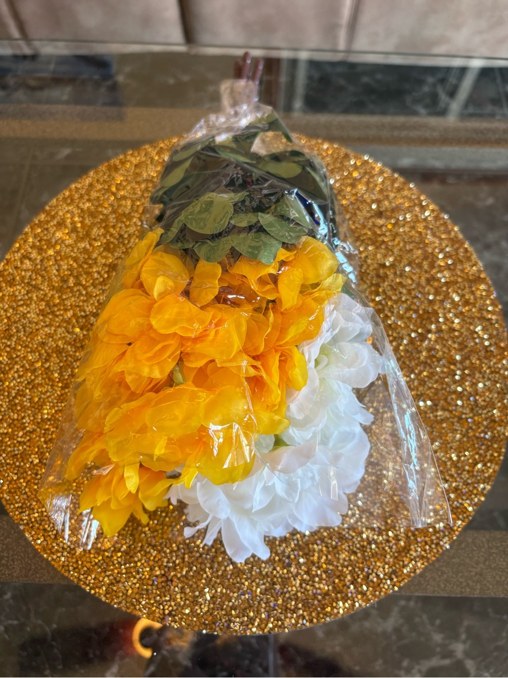 Yellow and White NWT  Artificial Hydrangea Bouquet for Home & Party Decor